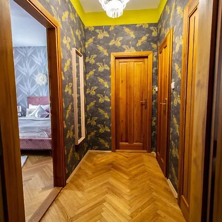 National Museum 3bdr Golden Stork Spot * Prag